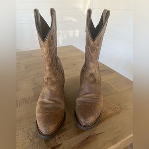Laredo Bridget Distressed- Tan Cowgirl Boots size 9.5